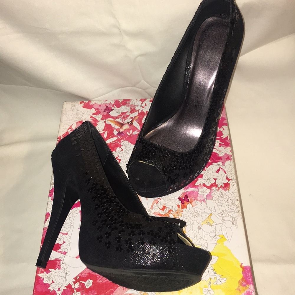 Chinese Laundry “Harvest Moon” heels